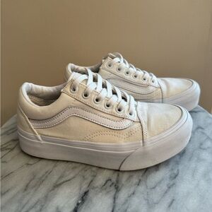 Vans Women’s Old Skool Stackform Size 5 Skate Shoe Marshmallow Cream Off White